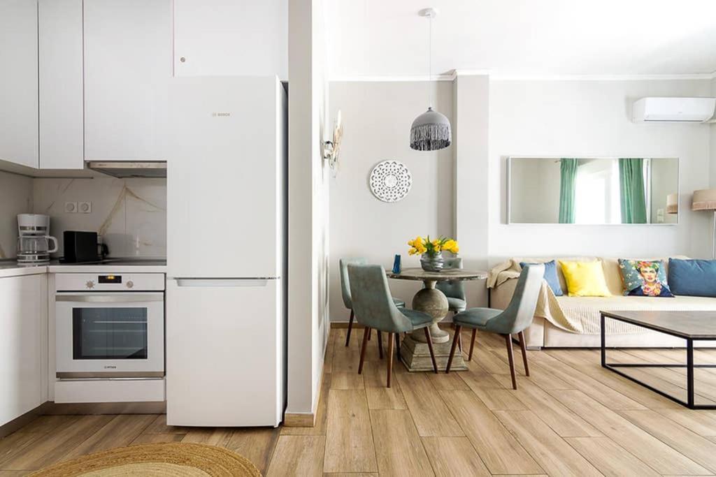 Bright Apartment For 6 Ppl In Athens Luaran gambar