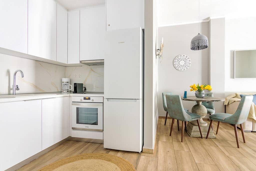 Bright Apartment For 6 Ppl In Athens Luaran gambar